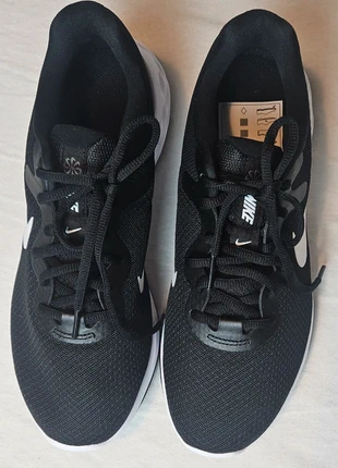Nike Revolution 6 Next shoe Size 40.5, marca: Nike, estado: Novo com etiquetas, tamanho: 40,5, €48.00, €51.10 inclui Proteção do Comprador