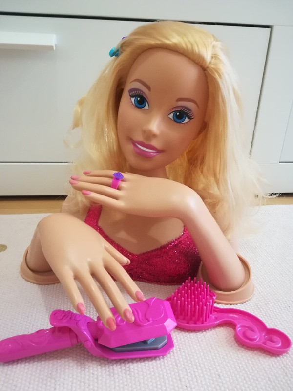 Tête a coiffer Barbie