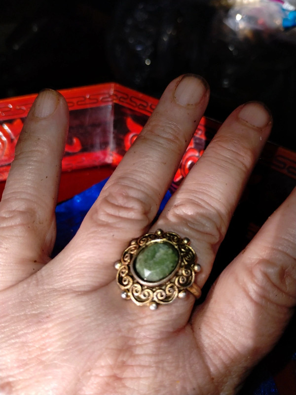 Very gorgeous size 8 gold-plated Jade ring