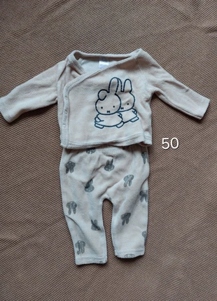 Nijtje overslag pakje beige, marque: Zeeman, état: Très bon état, taille: Jusqu'à 1 mois / 50 cm, 3,00 €, 3,85 € Protection acheteurs incluse