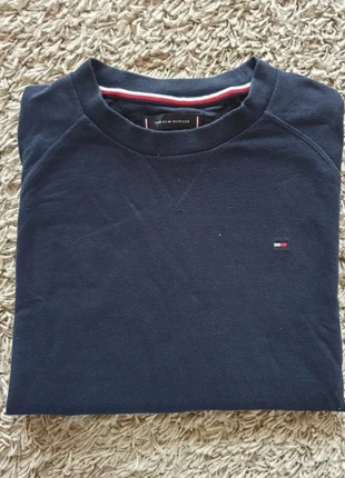 Sweat Col rond, marine Tommy Hilfiger taille M, marke: Tommy Hilfiger, zustand: Gut, größe: M, 20,00 €, 21,70 € inklusive Vinted-Käuferschutz