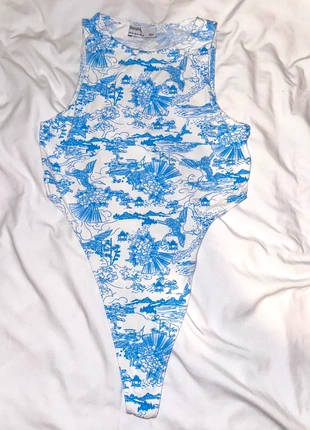 White and blue bodysuit with a stylish Japanese-inspired design., brand: Bershka, condition: New without tags, size: M / 38 / 10, €3.00, €3.85 includes Buyer Protection
