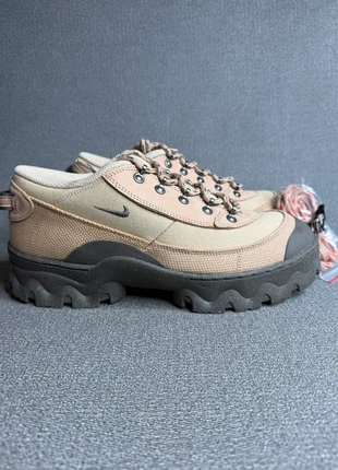 Nike Lahar Low, marque: Nike, état: Très bon état, taille: 43, 119,00 €, 125,65 € Protection acheteurs (Pro) incluse