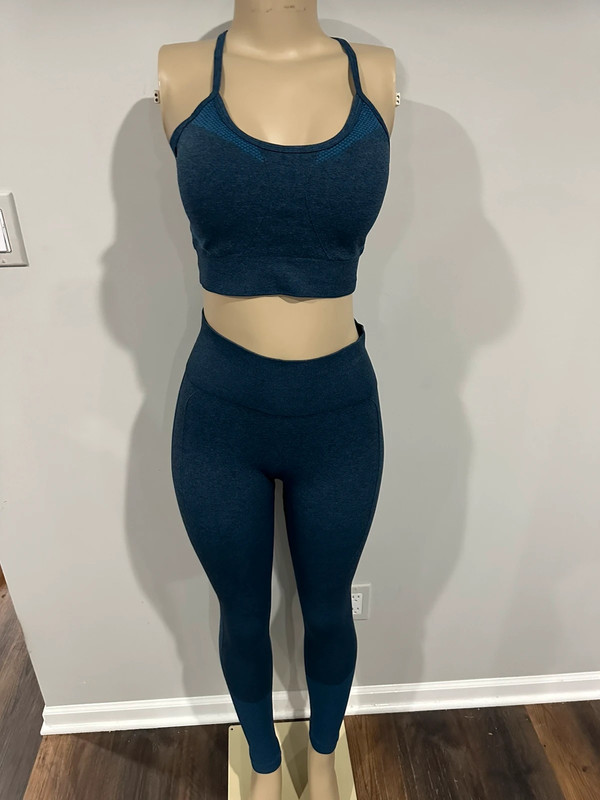 Yoga set size large women blue high rise scrunch leggings padded sports bra 2 piece set 4