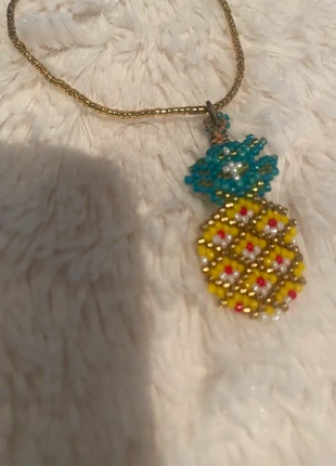 Collier ananas , marke: Ananas, zustand: Sehr gut, 2,00 €, 2,80 € inklusive Vinted-Käuferschutz