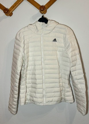 Doudoune blanche adidas – Femme M, marque: adidas, état: Bon état, taille: M / 38 / 10, 55,00 €, 58,45 € Protection acheteurs incluse