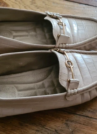 Mocassins nude / beige faux cuir, brand: Mocassins, condizioni: Buone, taglia: 37, €4.00, €4.90 include la Protezione acquisti