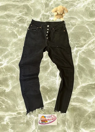 Levi’s 501 distressed straight leg jeans, marca: Levi's, estado: Muito bom, tamanho: S / 36 / 8, €19.00, €20.65 inclui Proteção do Comprador