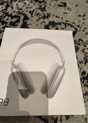 Witte koptelefoon, brand: merkloos, condizioni: Nuovo senza cartellino, €10.00, €11.20 include la Protezione acquisti