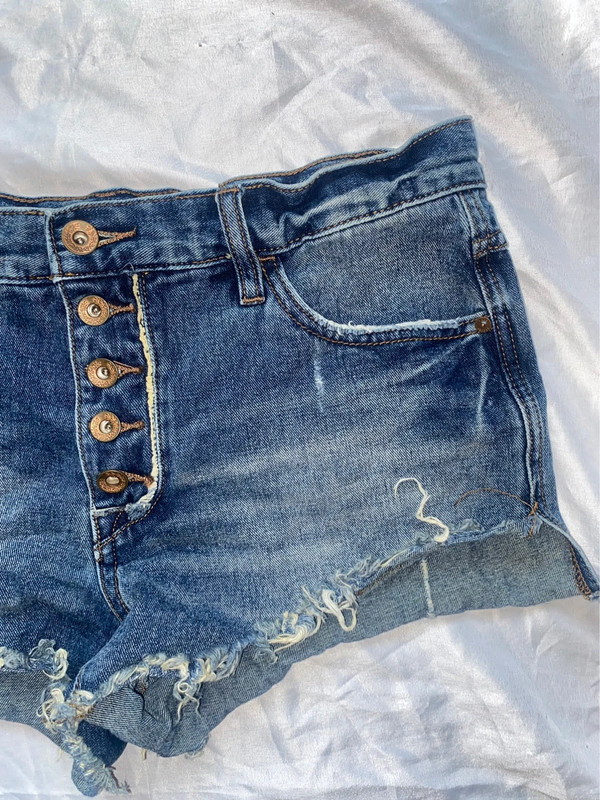 free people medium wash distressed button fly denim shorts 2