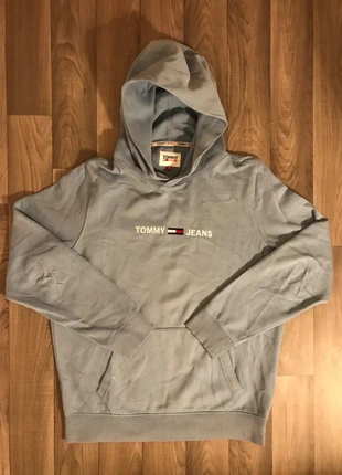 Sweat Tommy Hilfiger gris, marca: Tommy Hilfiger, estado: Bom, tamanho: M, €12.00, €13.30 inclui Proteção do Comprador