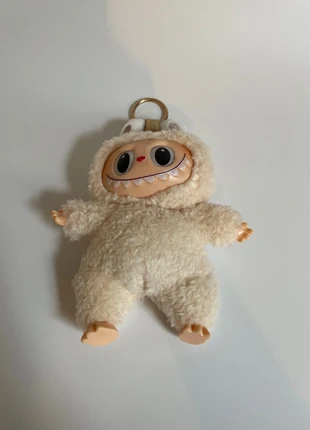 Labubu, état: Très bon état, taille: Taille unique, 17,00 €, 18,55 € Protection acheteurs incluse