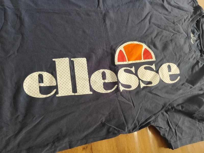 T-shirt unis Ellesse – M – Marine – État : Excellent - photo numéro 2