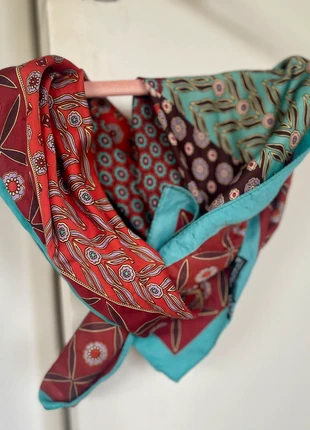 Foulard imprimé Zara, marque: Zara, état: Bon état, 4,80 €, 5,74 € Protection acheteurs incluse