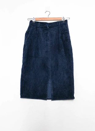 Dark blue corduroy skirt | Jupe en velours côtelé, marque: Vintage, état: Très bon état, taille: S / 36 / 8, 14,00 €, 15,40 € Protection acheteurs (Pro) incluse