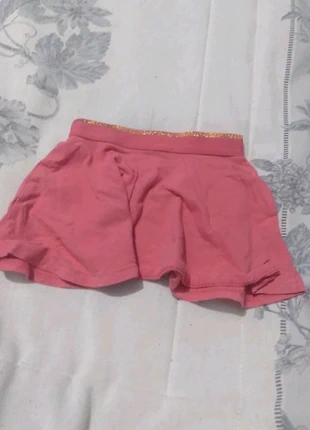 Falda de kiabi, merk: Kiabi, staat: Heel goed, maat: 9-12 maanden / 74 cm, € 1,00, € 1,75 inclusief Kopersbescherming