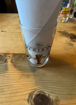 Verre amora, Disney, le roi lion , estado: Muito bom, €5.00, €5.95 inclui Proteção do Comprador