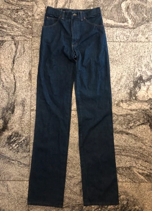 Jeans vintage regular fit Wrangler, marke: Wrangler, zustand: Neu, mit Etikett, größe: XS / 34 / 6, 17,00 €, 18,55 € inklusive Vinted-Käuferschutz