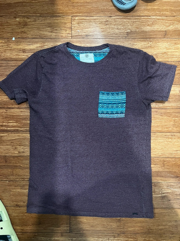 Size medium On the Byas pocket T-shirt 1