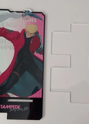 Trigun Stampede phone stand, marque: Local, état: Neuf sans étiquette, 15,00 €, 16,45 € Protection acheteurs incluse