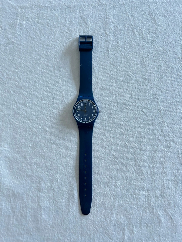 Montre bleu marine swatch