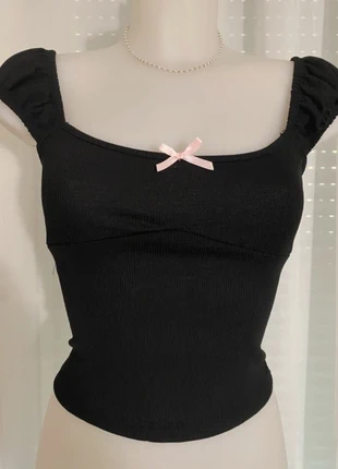 T-shirt noir manches bouffantes col carré avec noeud coquette XS et M, marke: COQUETTE, zustand: Sehr gut, größe: Sonstige, 13,00 €, 14,35 € inklusive Vinted-Käuferschutz