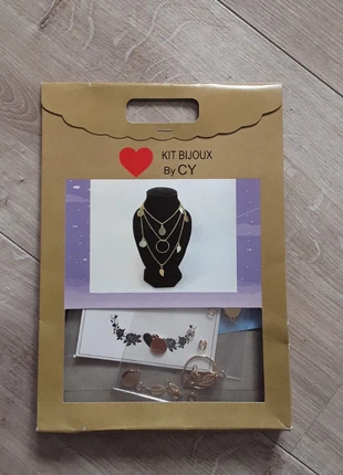Collier à faire soi meme, état: Neuf avec étiquette, 4,00 €, 4,90 € Protection acheteurs incluse