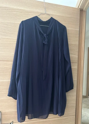 Chemisier Mi long / tunique marine plissée mousseline, marca: Boutique Parisienne, estado: Muito bom, tamanho: M / 38 / 10, €4.00, €4.90 inclui Proteção do Comprador