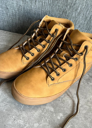 Chaussures montantes camel moutarde taille 39, marque: Gémo, état: Bon état, taille: 39, 5,00 €, 5,95 € Protection acheteurs incluse