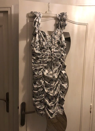 Robe prettylittlething, marque: PrettyLittleThing, état: Neuf sans étiquette, taille: L / 40 / 12, 18,00 €, 19,60 € Protection acheteurs incluse