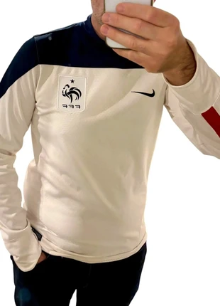 Nike FFF Storm‑Fit haut training manches longues M blanc/bleu marine bande rouge, logo coq brodé, merk: Nike, staat: Heel goed, maat: M, € 19,00, € 20,65 inclusief Kopersbescherming