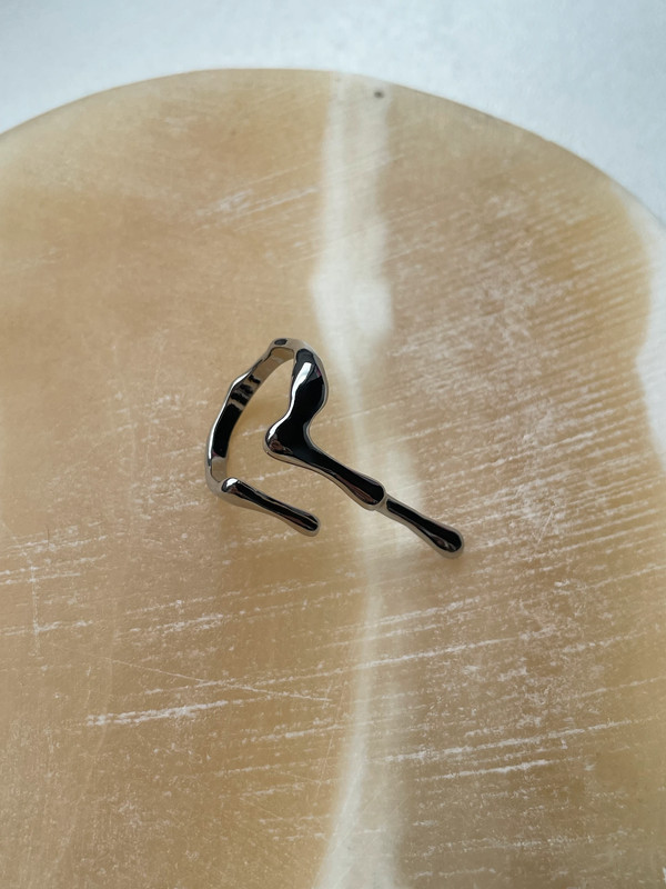 tear drop liquid metal type adjustable size ring 2