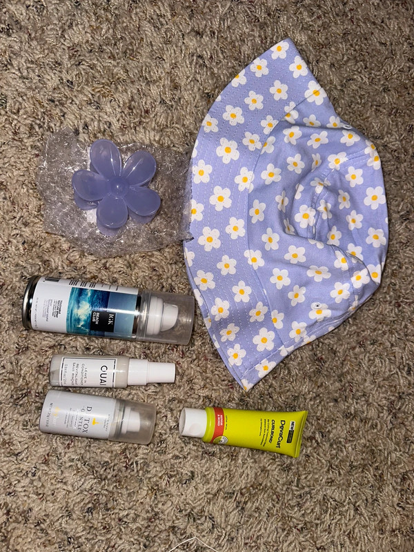 6 piece hair and Suncare hat and flower clip and hair treatments bundle 1
