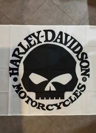 🇺🇲 Drapeau neuf Harley Willie G Skull Blanc, marque: Harley Davidson, état: Neuf avec étiquette, 15,00 €, 16,45 € Protection acheteurs incluse
