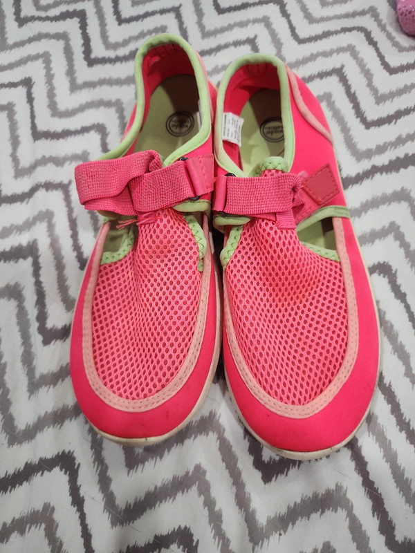 Water shoes 3