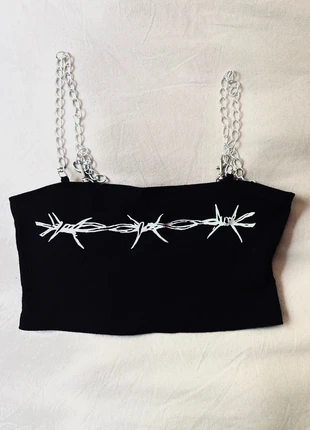 Top chaînes/barbelés, marca: goth, estado: Muito bom, tamanho: S / 36 / 8, €15.00, €16.45 inclui Proteção do Comprador