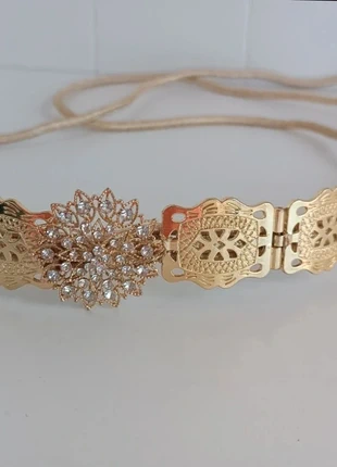 Jolie Ceinture neuve dorée pour caftan / takchita, état: Très bon état, taille: Ajustable, 15,00 €, 16,45 € Protection acheteurs incluse