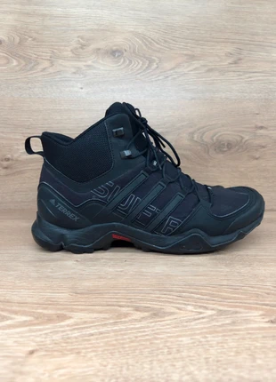 Chaussures de Randonnée Adidas Terrex Swift R2 Mid Noires Homme Taille 44, marke: adidas, zustand: Sehr gut, größe: 44, 67,00 €, 71,05 € beinhaltet Vinted-Käuferschutz Pro