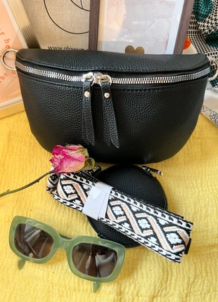 Sac banane noire jamais utilisé cuir synthétique PU, staat: Heel goed, € 15,00, € 16,45 inclusief Kopersbescherming