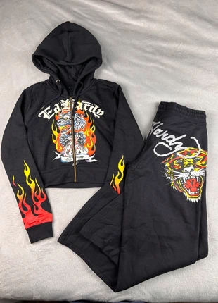 Ed hardy track suit set noir - Streetwear Y2K – Hoodie Cropped Zippé tiger, brand: Ed Hardy, condition: Very good, size: L / 40 / 12, €69.00, €73.15 includes Buyer Protection
