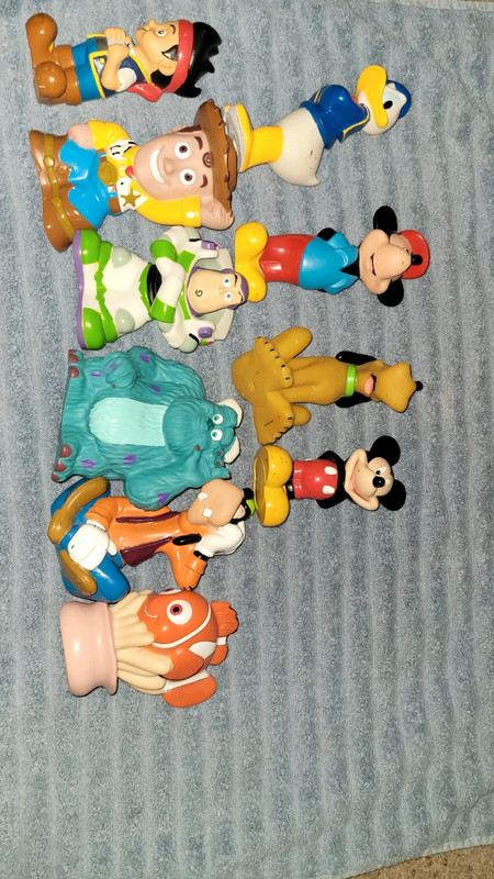 Bundle of disney water toys 1