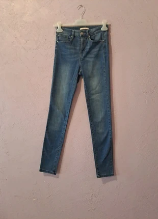 Jeans skinny taille haute T36, marque: Camaïeu, état: Très bon état, taille: S / 36 / 8, 3,00 €, 3,85 € Protection acheteurs incluse