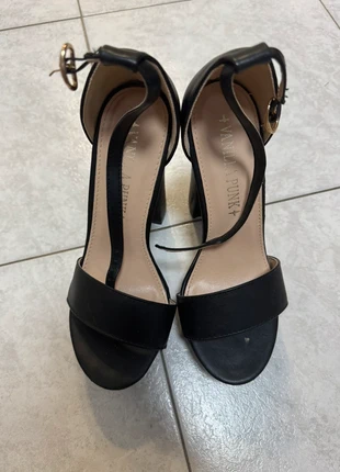 Sandali neri con tacco alto largo - Taglia 35, marca: VANILLA PUNK, estado: Muito bom, tamanho: 35, €3.00, €3.85 inclui Proteção do Comprador