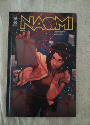 Comics NAOMI intégrale saison 1, staat: Nieuw zonder prijskaartje, € 7,00, € 8,05 inclusief Kopersbescherming