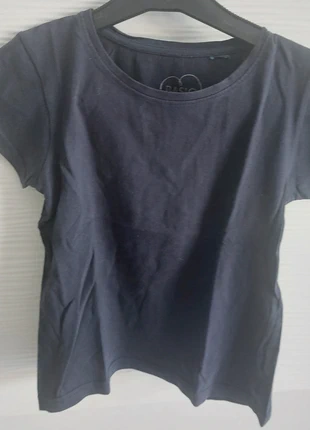 T shirt basic, brand: Basic, condition: Satisfactory, size: 8 years / 128 cm, €1.00, €1.75 includes Buyer Protection