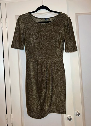 Robe paillettes dorées chic kiabi S, marque: Kiabi, état: Neuf sans étiquette, taille: S / 36 / 8, 3,00 €, 3,85 € Protection acheteurs incluse