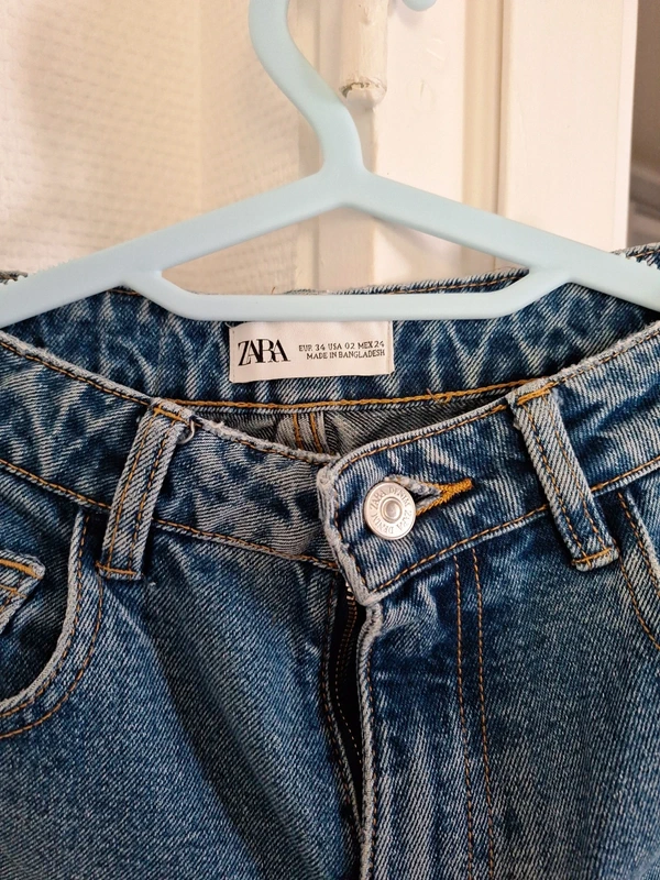 Jean femme ZARA 🔥 - photo numéro 2