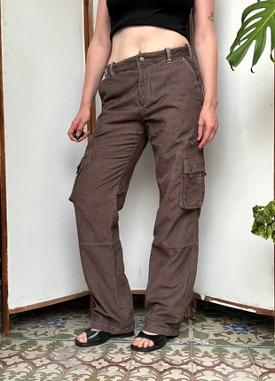 Brown low rise corduroy cargo pants, état: Très bon état, taille: L / 40 / 12, 6,00 €, 7,00 € Protection acheteurs incluse