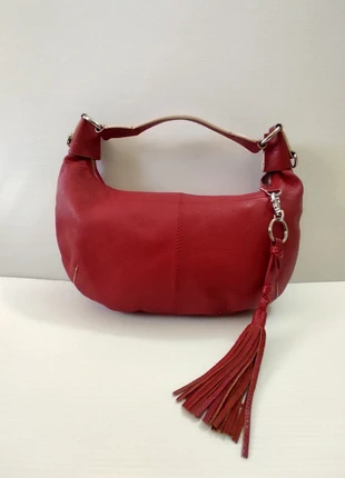 Red Genuine Leather Small Shoulder Bag with Tassel Detail, marque: The Genuine Leather, état: Très bon état, 39,00 €, 41,65 € Protection acheteurs incluse