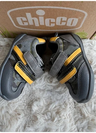 Baskets a scratch Chaussures chausson Chicco Bébé Gezzo Pointure 18 - Gris - NEUVES, marque: Chicco, état: Neuf avec étiquette, taille: 18, 12,00 €, 13,30 € Protection acheteurs incluse